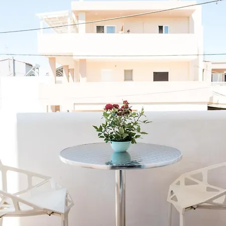 Beachfront Lux Apartments&gym 1