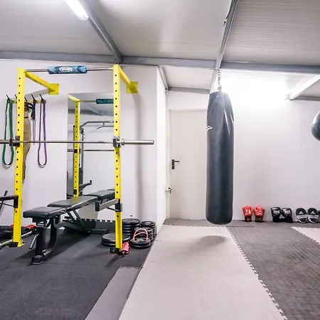 Appartement Beachfront Lux Apartments&gym 1 *